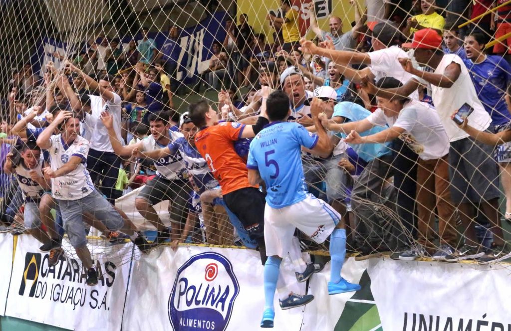 foz-cataratas-torcida