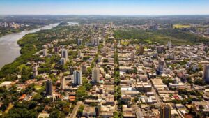 Vista aérea de Foz do Iguaçu. Foto: Kiko Sierich/Divulgação AMN