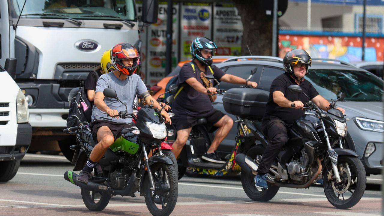 Lei que isenta IPVA de motos até 170 cilindradas é sancionada no Paraná