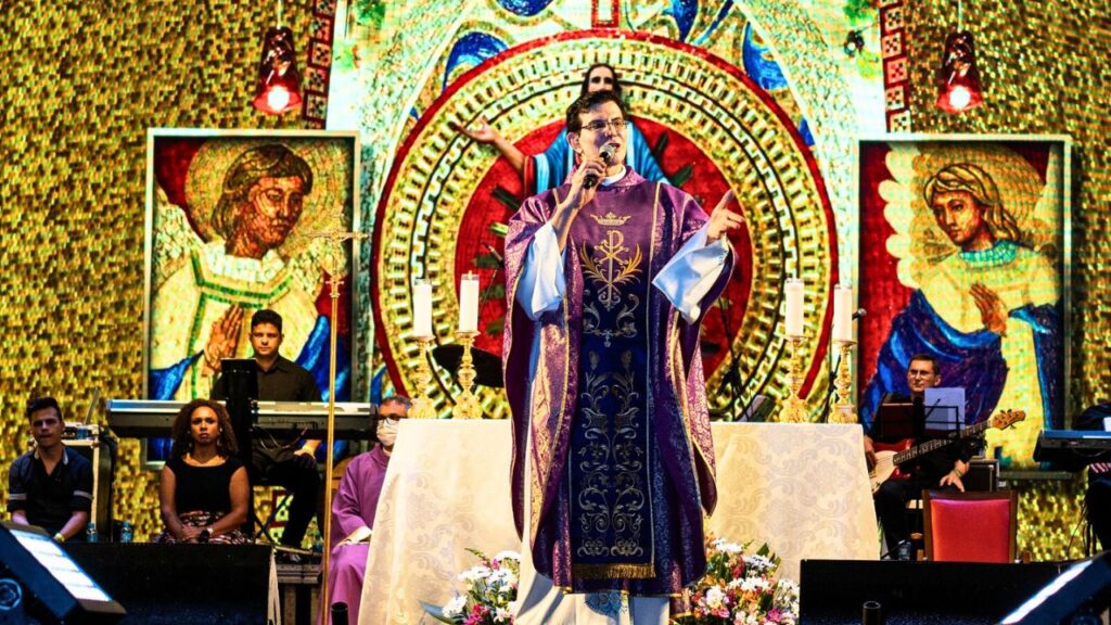 Padre Reginaldo Manzotti fará missa e show no domingo (8). Foto: Marcos Labanca/Itaipu Binacional