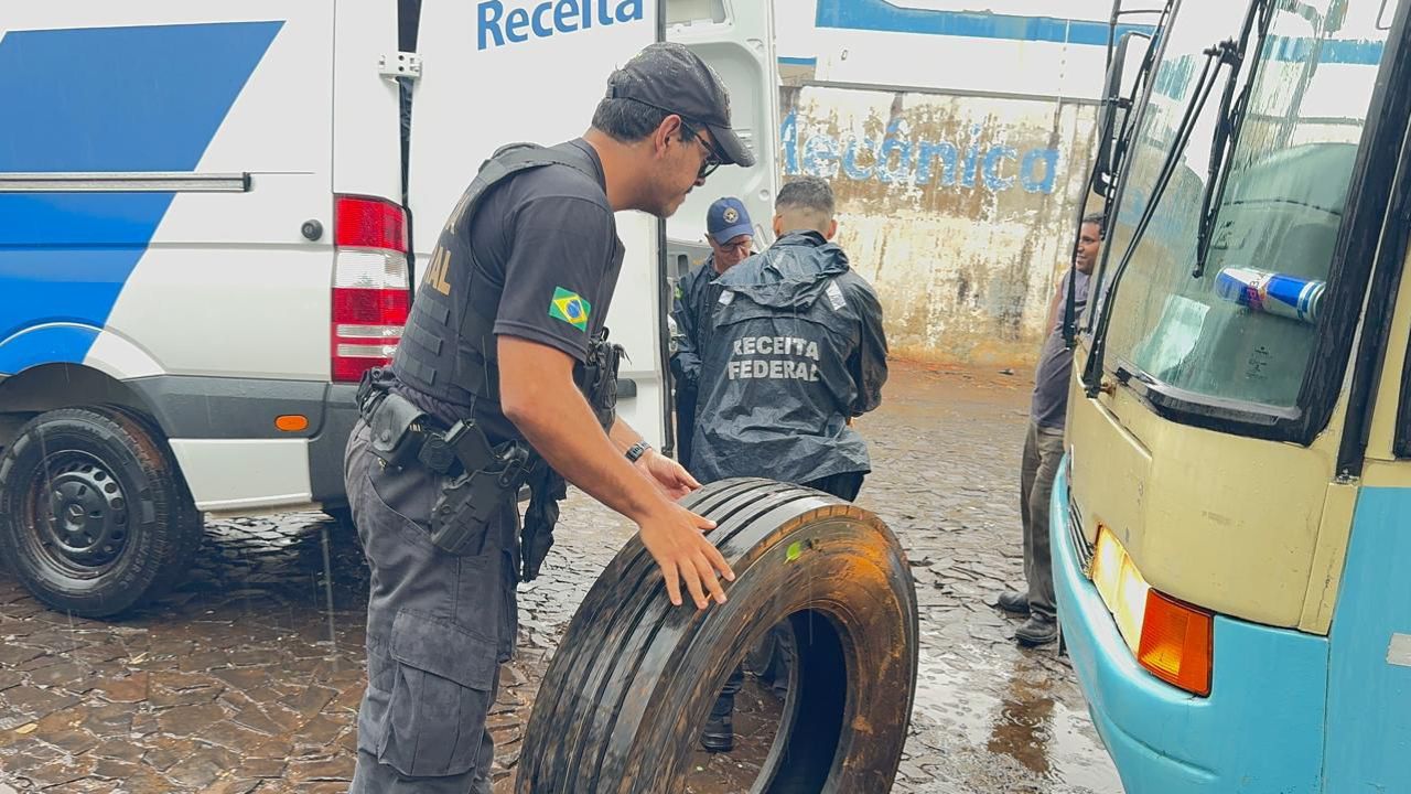 Receita Federal e Polícia Federal apreendem quase R$ 1 milhão em mercadorias