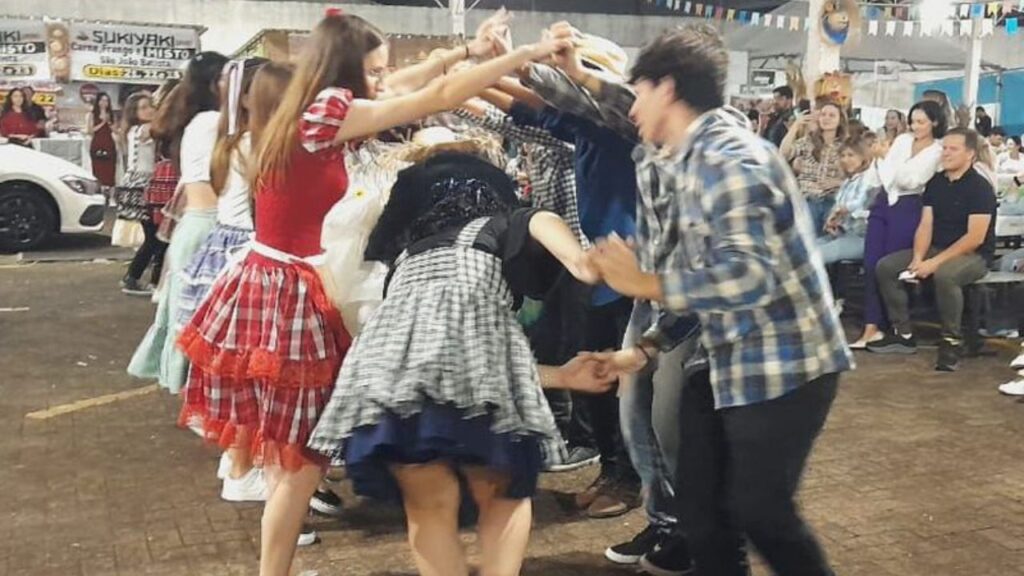 Festa do Padroeiro da Paróquia São João Batista segue as celebrações juninas em Foz do Iguaçu