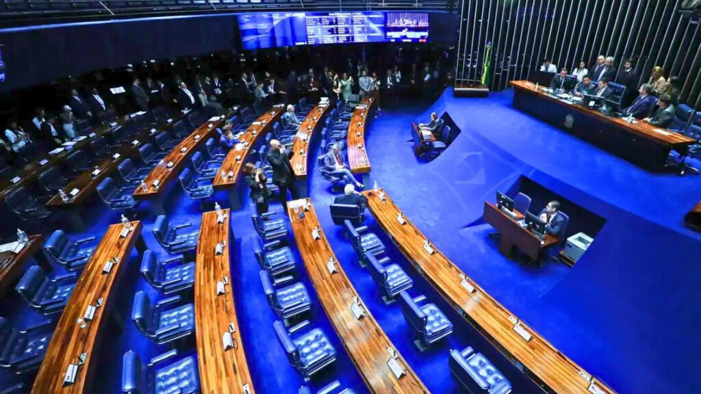 Congresso revoga decreto do IOF e compras no Paraguai voltam a ser mais vantajosas para brasileiros na fronteira.