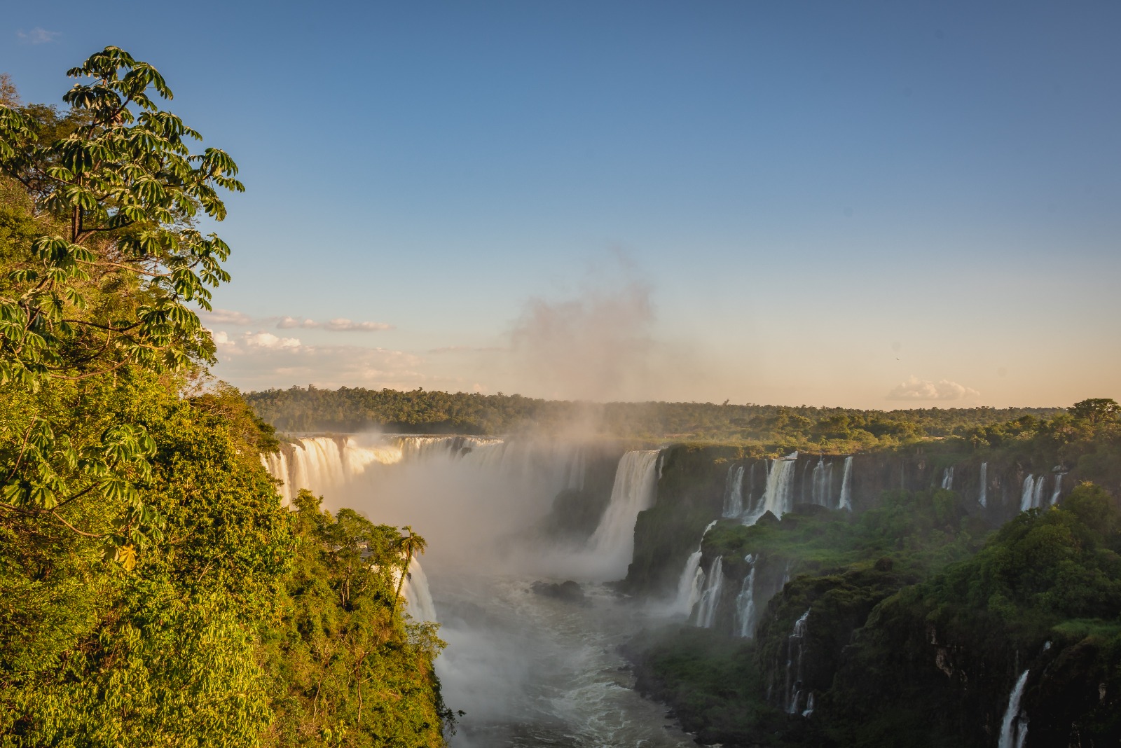 Cataratas do Iguaçu. Foto: Nilmar Fernando/Divulgação Urbia Cataratas - Parque Nacional do Iguaçu.